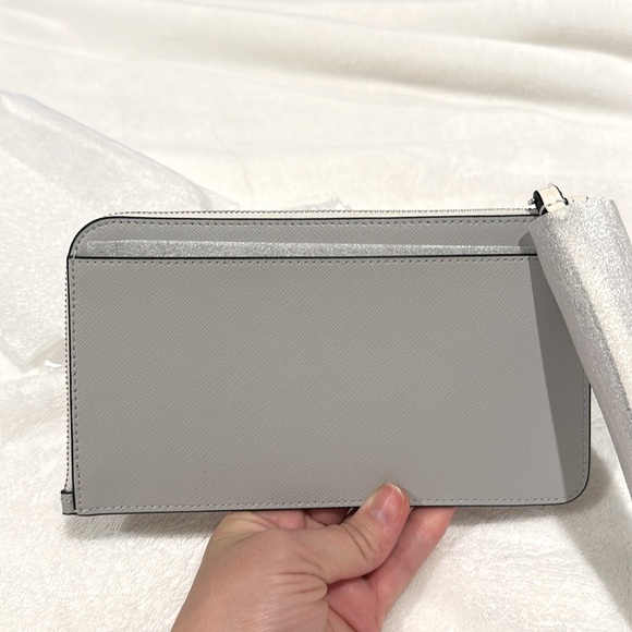 Kate Spade Lucy Medium L-Zip Wristlet, Platinum - Picture 8 of 10